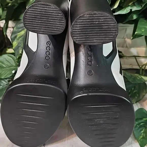 Ecco Runway Inspired Shape Sculpted Motion 75 White Ankle Boots 42 - Picture 13 of 16